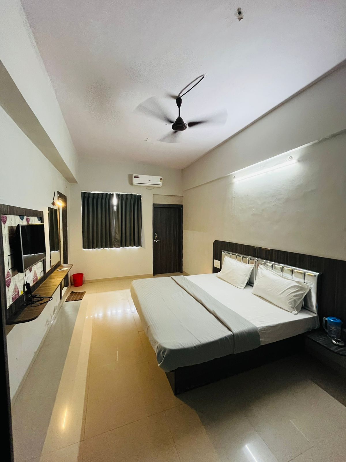 Hotel Silver Moon